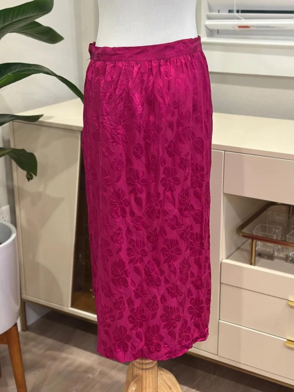 Maggy London 100% Silk Vintage Skirt - Picture 3 of 8